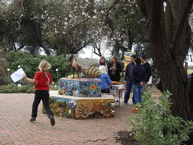 Häagen-Dazs Honey Bee Haven, a bee friendly garden, drew scores of visitors. It's located on Bee Biology Road, west of the central campus. (Photo by Kathy Keatley Garvey)