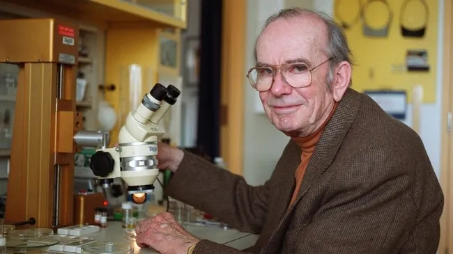 Insect chemical ecologist Thomas Eiser(1929-2011), is widely known as "the father of chemical ecology."