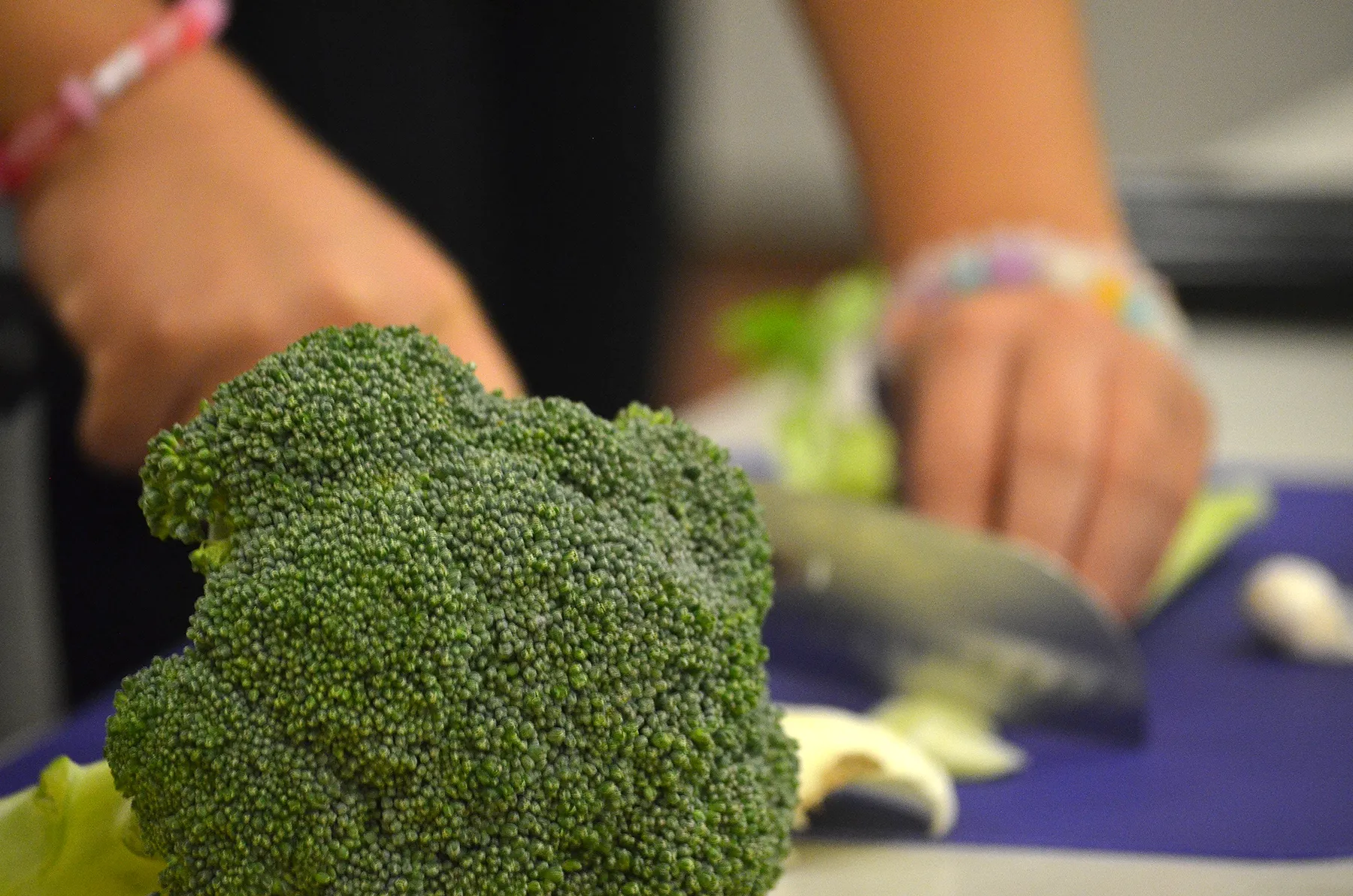 Recipes included highlight fruits and vegetables, such as broccoli. 