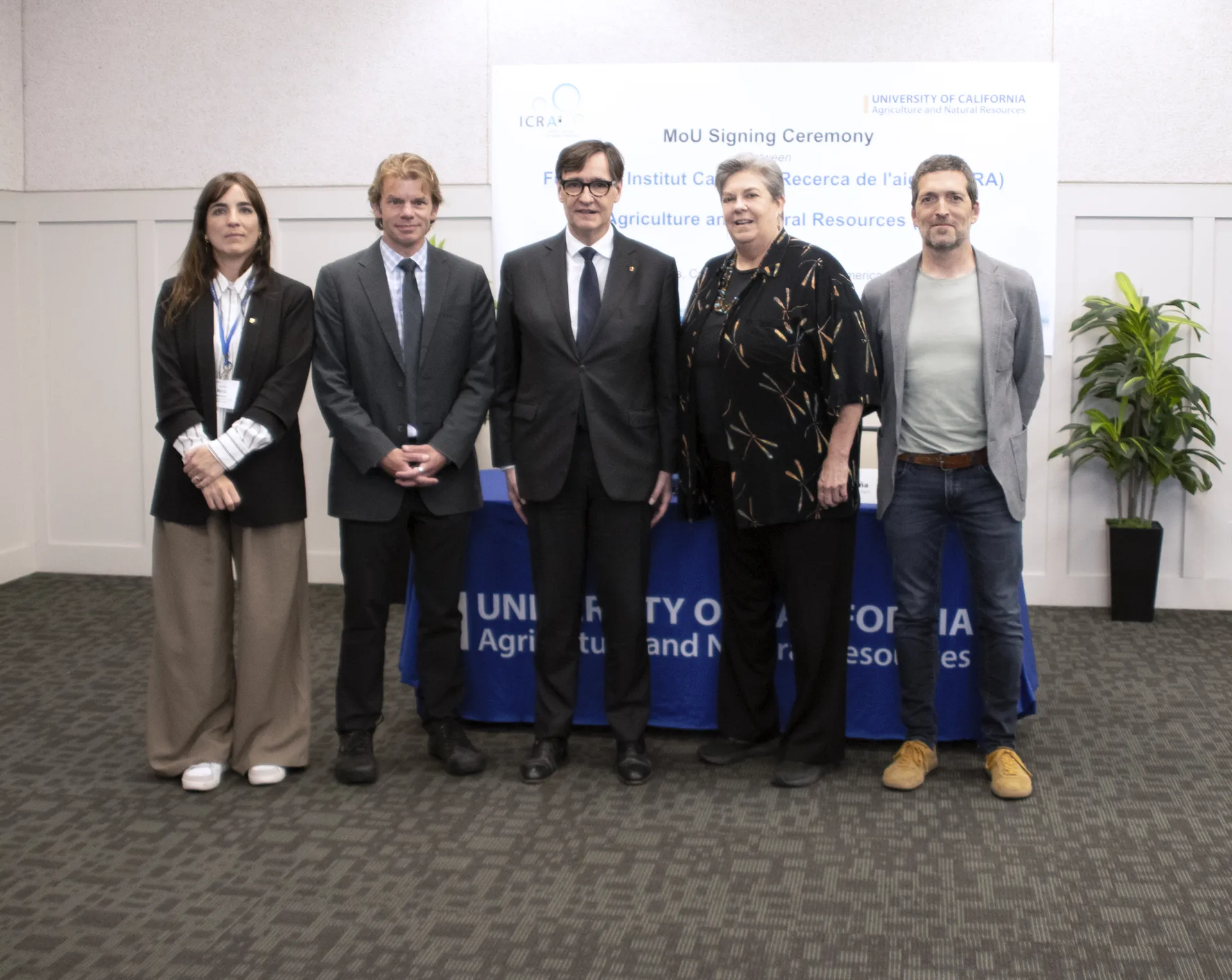 From left to right in front of MOU banner, Minister Nuria Montserrat, Director Erik Porse, Catalonian President Salvador Illa, Vice President Glenda Humiston and Director Vicenc Acuna