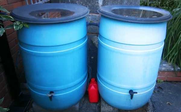 Adoption of home water reuse technologies can contribute to multi-scale environmental sustainability efforts. Photo by Jennifer C./Flickr Creative Commons license.