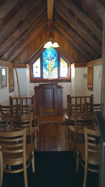 Cute but limited seating