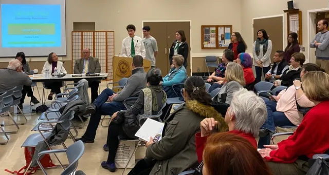 Tristan Davis, San Bruno/SSF 4-H club president, thanks the San Bruno Community Foundation for its support.