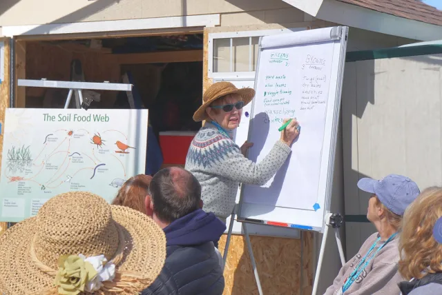 HomeCompostingWorkshop-Feb22-2020 (15)b