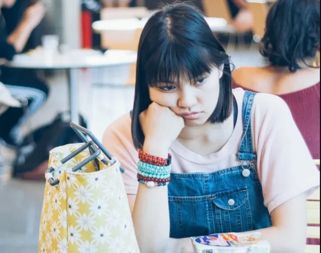 La inseguridad alimentaria, que afecta a los estudiantes universitarios casi cuatro veces más que a la población general, es un problema de salud y un obstáculo para las expectativas académicas. Fotografía por Antor Paul on Unsplash