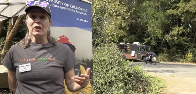 Barbara Satink-Wolfson, asesora de fuego en el UCCE del condado de San Benito.