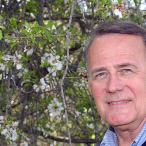 UC DAVIS ENTOMOLOGIST James Carey believes that the light brown apple moth has long been established in California and cannot be eradicated. He is featured in the Jan. 8 edition of Science Magazine in a NewsFocus piece headlined "From Medfly to Moth: Raising a Buzz of Dissent." (Photo by Kathy Keatley Garvey)