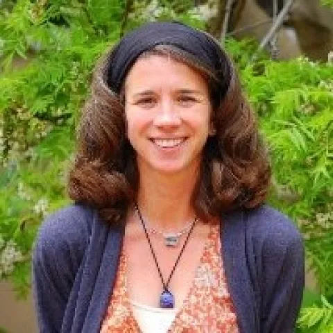 Lynn Sosnoskie, UC Cooperative Extension Farm Advisor