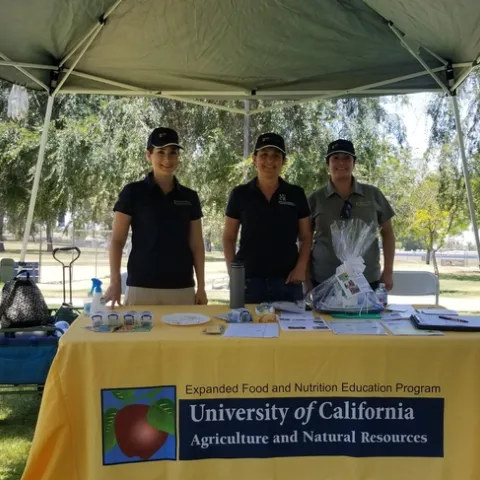 Redlands kick off (1)