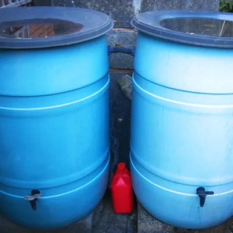 Adoption of home water reuse technologies can contribute to multi-scale environmental sustainability efforts. Photo by Jennifer C./Flickr Creative Commons license.