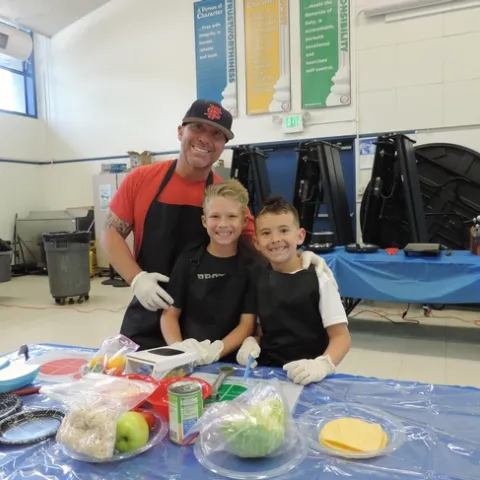 The Herrera Family - 1st Place Team