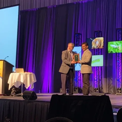 Dara receives ESA Distinguished Service Award