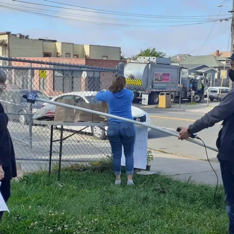 Dawn Kooyumjian is interviewed by KCBS reporter Matt Biglar about the UC Master Gardeners in Contra Costa County donating plants to Oakland students.