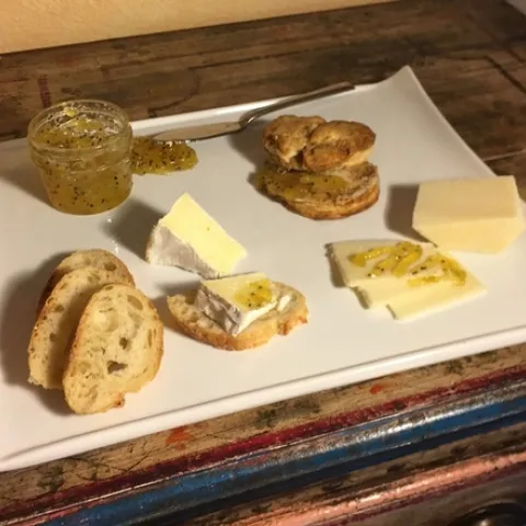 Jam scone cheese bread