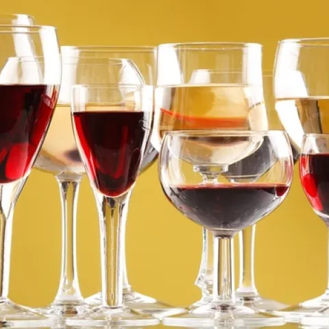 Like to learn secrets of making mead from award-winning mead makers? The UC Davis Honey and Pollination Center will host a two-day course May 21-22 on "Mead: Getting Creative." (Image courtesy of the UC Davis Honey and Pollination Center)