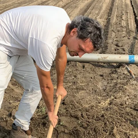 Gerry-Digging-Dirt