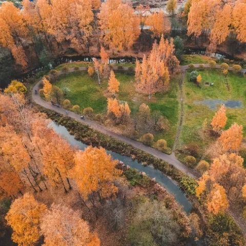 Changing colors (deposit photos)