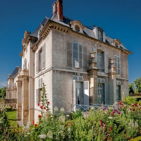 Château de Malmaison by Dan Guimberteau is licensed under CC BY-NC-SA 2.0.