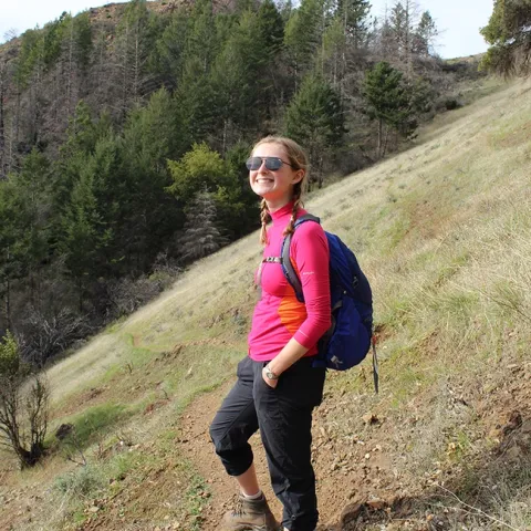 Grace Horne, a doctoral student in the Emily Meineke lab, had her undergraduate thesis published as the cover story in the journal, Environmental Entomology.