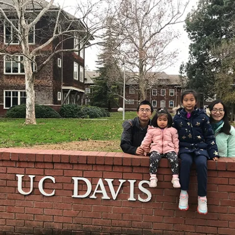 Maojun Jin served as a visiting scholar in the Bruce Hammock lab from September 2019 to September 2020. Here he is with his family at UC Davis.