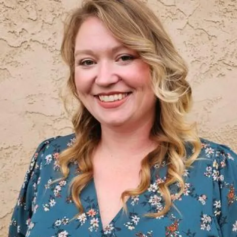 Carrie Adams