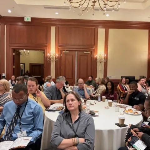 ACE una plataforma que permite a los comunicadores compartir conocimientos relacionados a la difusión de la información.