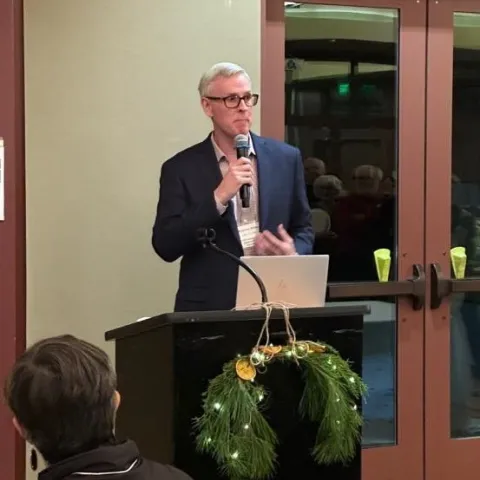 Andrew Miller, UCCE Area Director, speaks at the 2024 CoCoMG Recognition Dinner. Photo by Simone Adair.