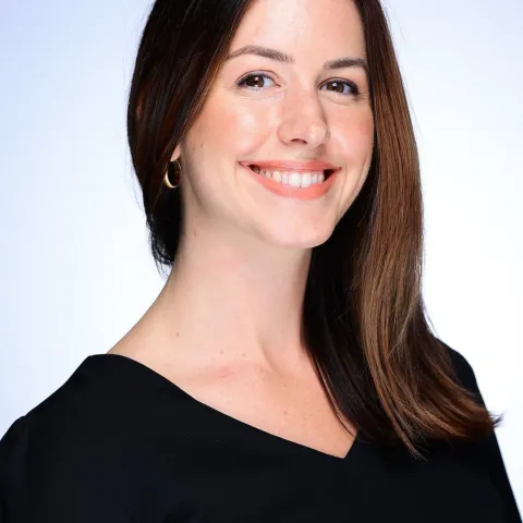 Sarah Farley headshot