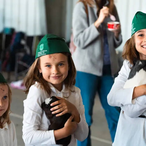 3 4-Hers with cavies