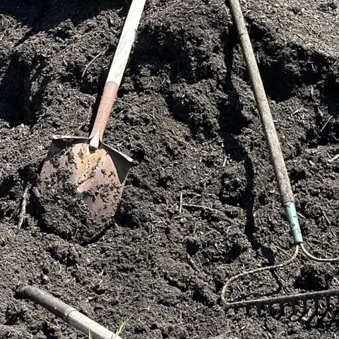 soil and composting information for home gardener