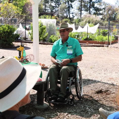 Master Gardener Stephen Cantu at Workshop