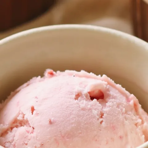 icecream in a dish