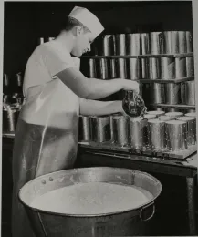Cheese Pouring 1900s_reduced