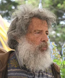 Art Shapiro addresses the crowd. (Photo by Kathy Keatley Garvey)