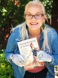 Rose Hayden-Smith is curator/editor of the Using Digital Technology in Extension Education eFieldbook.