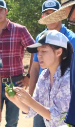 Hanna Kahl working in the field.