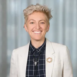 Zoe? Roller_Headshot_2019