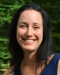 Professor Irene Newton of Indiana University, Bloomington, who studies host-associated microbes.