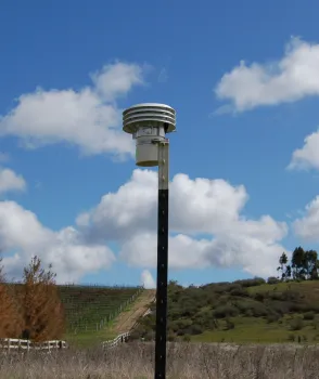 Temperature measurement station