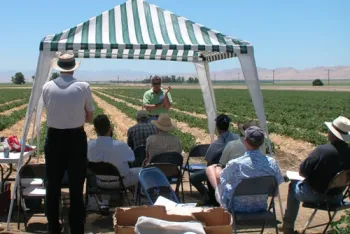 Steve Fortner addressing visitors to Sun Pacific’s fresh market tomato farm at ‘first ever’ strip-till tomato field.