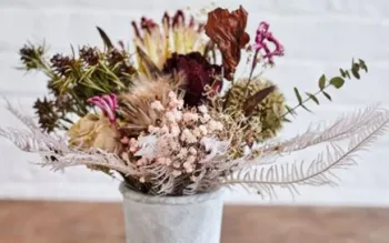 dried flower arrangement