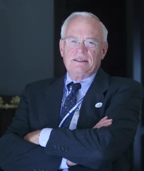 Vaux_1341-860x1020-c