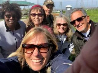 CommGardenFamilyHarvestTeam