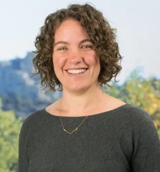Emily Harris headshot