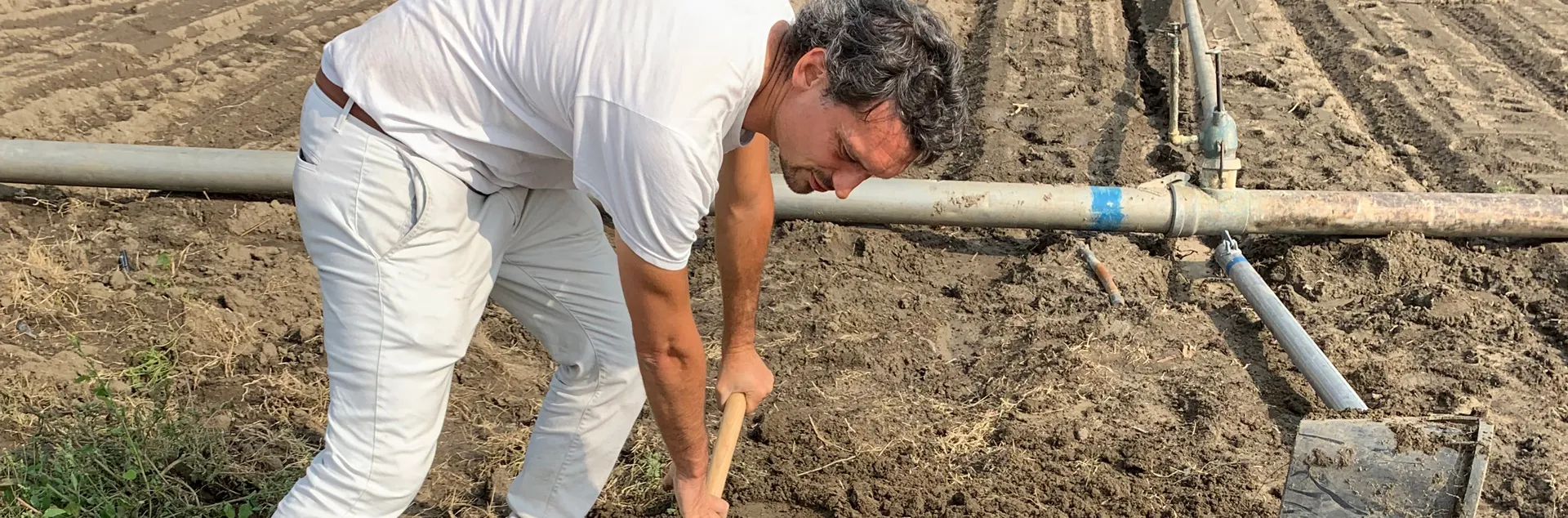 Gerry-Digging-Dirt