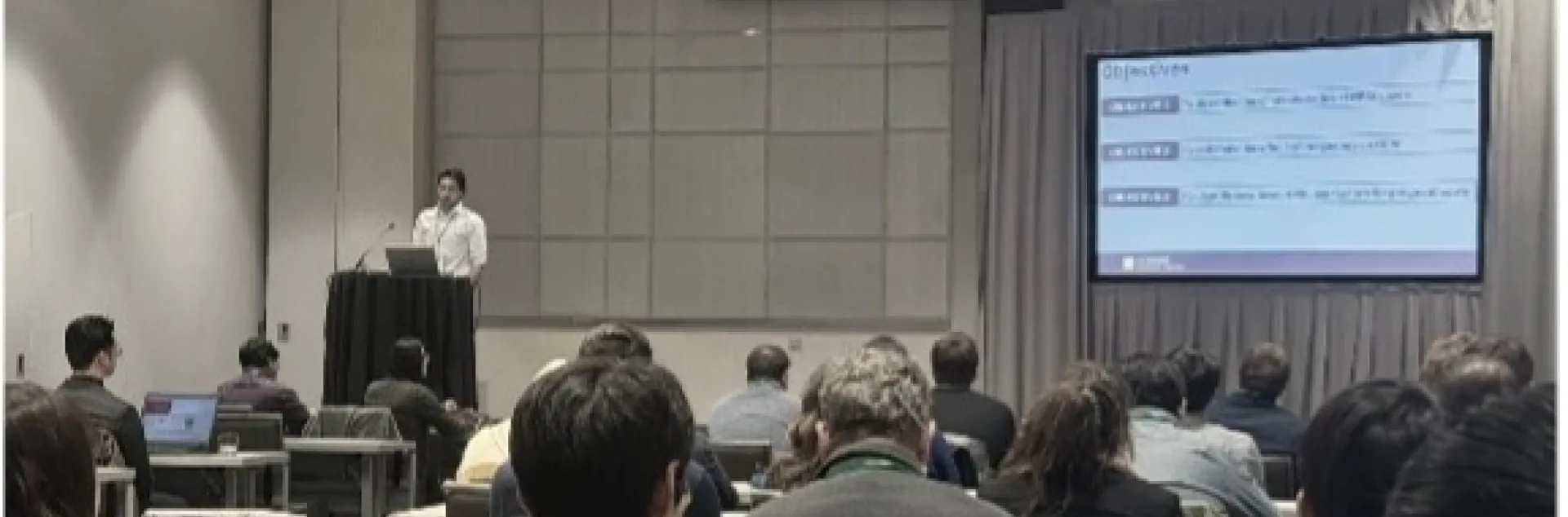 UC Davis Ph.D. student Alexandre Rico Fernandez presents Noelia Silva del Rio lab's HPAI H5N1 study results at at the 2025 Conference of Research Workers in Animal Diseases.