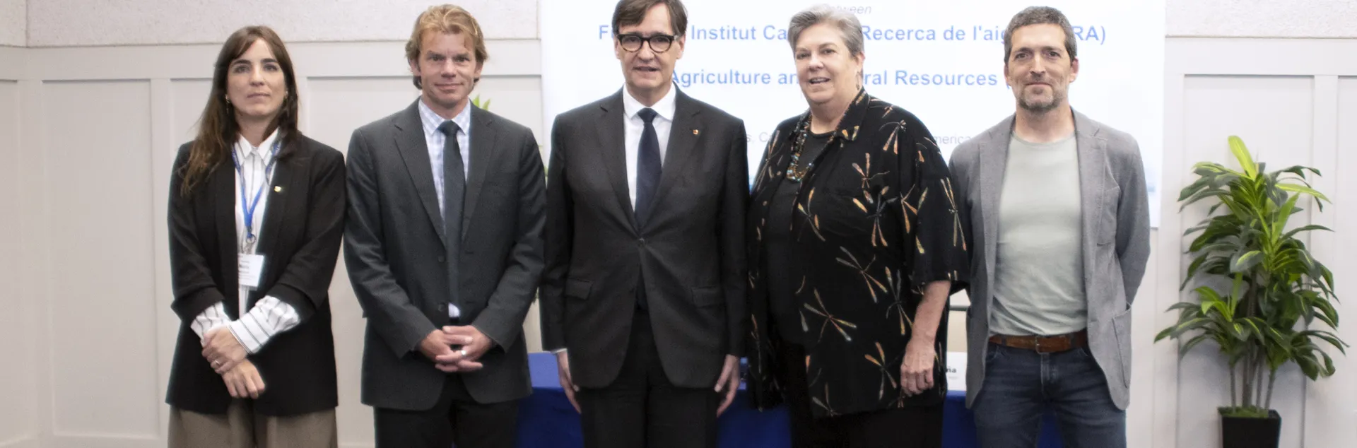 From left to right in front of MOU banner, Minister Nuria Montserrat, Director Erik Porse, Catalonian President Salvador Illa, Vice President Glenda Humiston and Director Vicenc Acuna