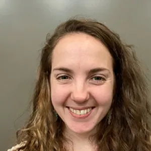 Elizabeth Bezark Headshot.jpg