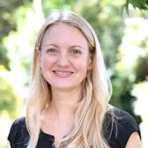Erin Marnocha portrait