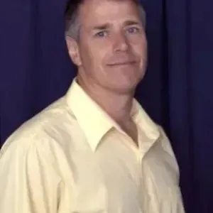 Tom Turini portrait